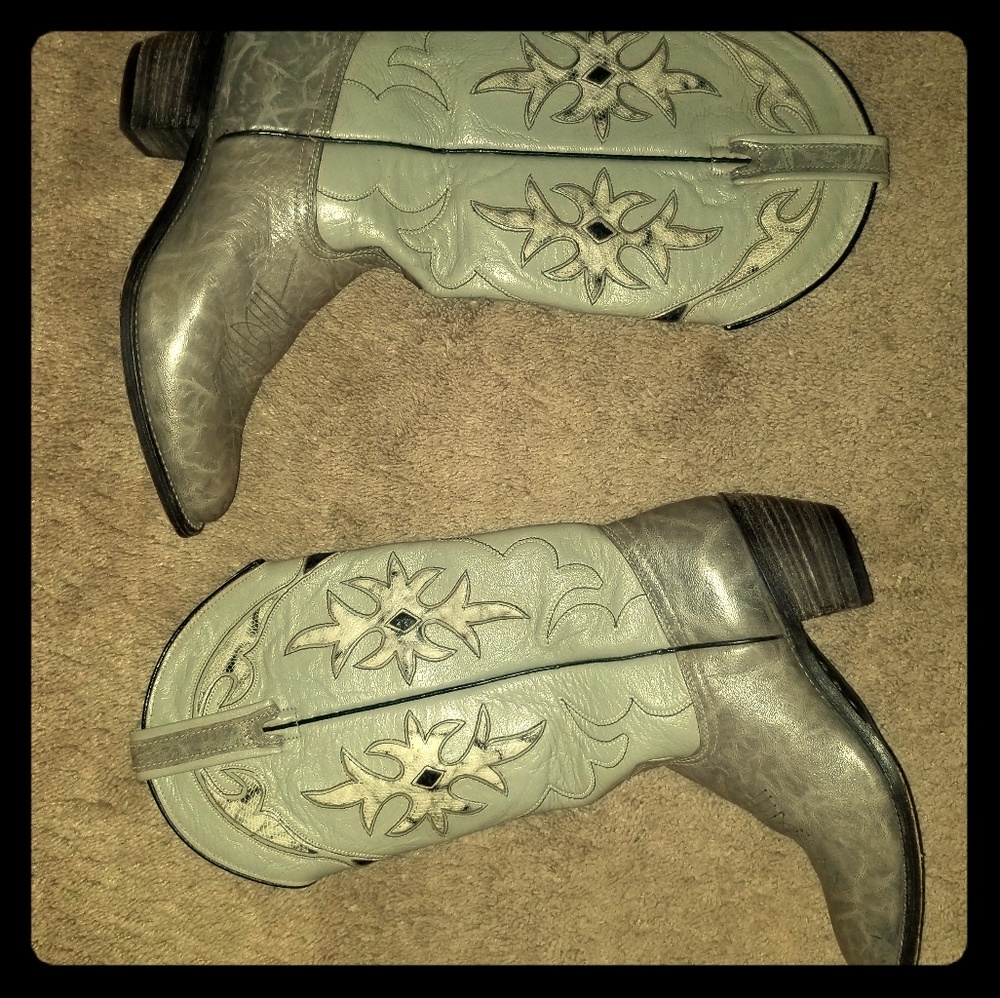 MissCapezio size7 Cowboy Boots "7M L 802"